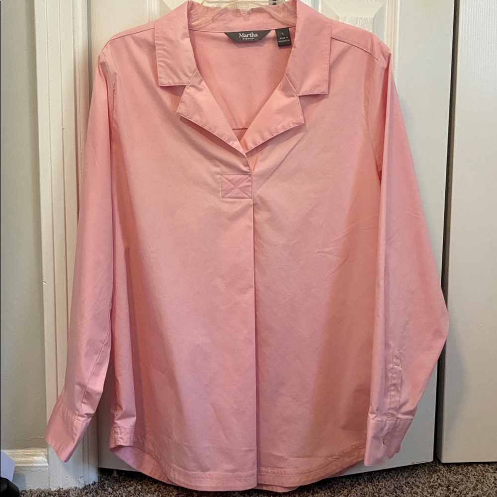 Martha Stewart Stretch Poplin Blouse with Split V Neck- Size Large